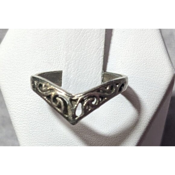 Elven Art Nouveau Scroll Silver Tone Chevron Ring Size 7 - Picture 8 of 14